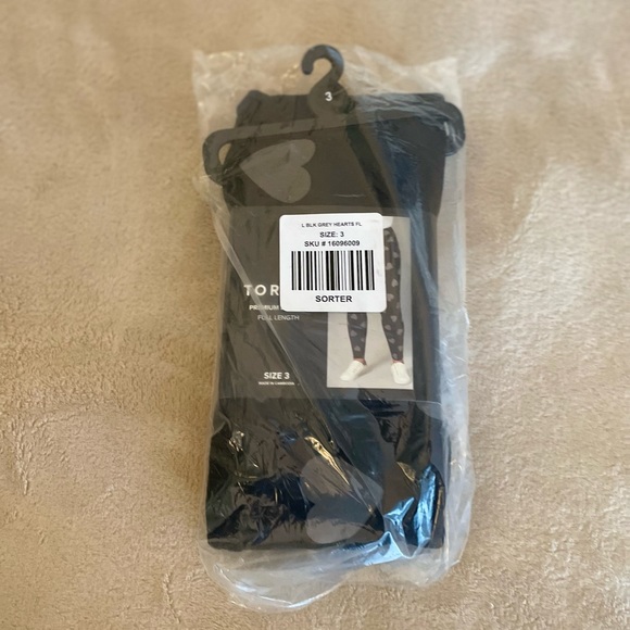 Torrid Full Length Heart Leggings - Various Sizes - Picture 11 of 14